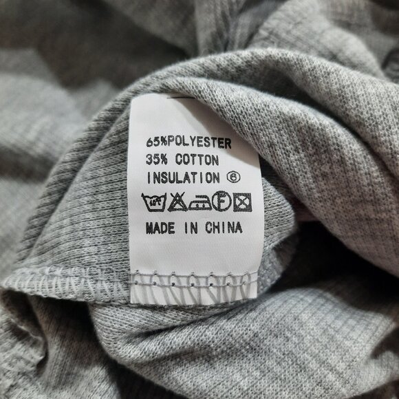 Cable knit buckle front sweater - Picture 9 of 10